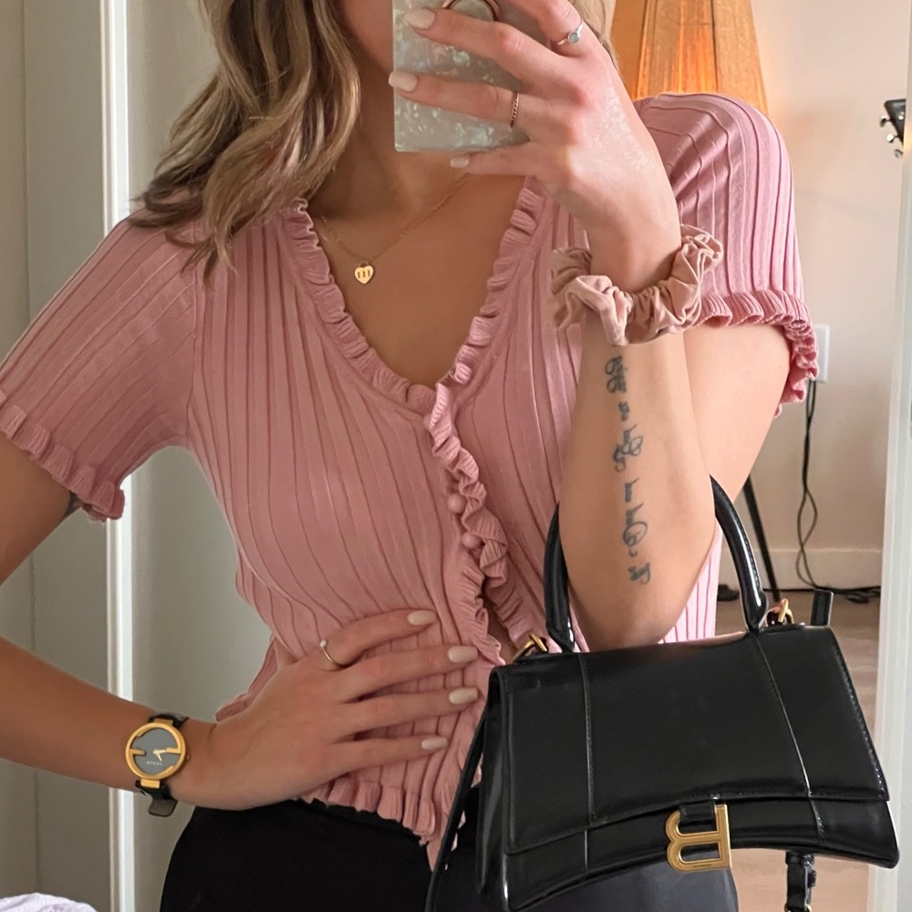 Pretty cropped cardigan top